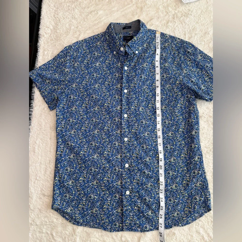 J.Crew size medium men’s short sleeve blue with florals button down
